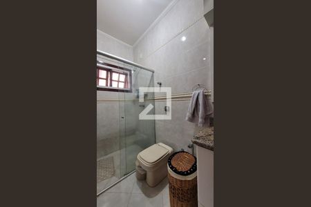 Casa à venda com 300m², 4 quartos e 4 vagas Casa à venda com 300m², 4 quartos e 4 vagasBanheiro da Suíte 2