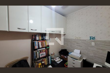 Casa à venda com 300m², 4 quartos e 4 vagas Casa à venda com 300m², 4 quartos e 4 vagasEscritório
