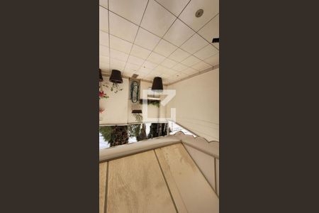 Casa à venda com 300m², 4 quartos e 4 vagas Casa à venda com 300m², 4 quartos e 4 vagasLavanderia