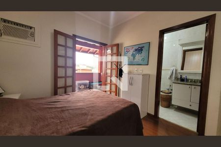 Casa à venda com 300m², 4 quartos e 4 vagas Casa à venda com 300m², 4 quartos e 4 vagasSuíte 2