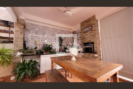 Casa à venda com 300m², 4 quartos e 4 vagas Casa à venda com 300m², 4 quartos e 4 vagasÁrea gourmet