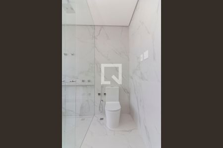 Casa à venda com 518m², 6 quartos e sem vagaBanheiro da Suíte 4