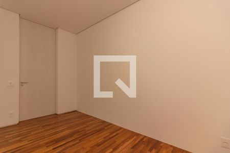 Casa à venda com 518m², 6 quartos e sem vagaCloset da suíte 4