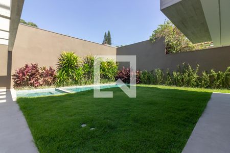 Casa à venda com 518m², 6 quartos e sem vagaQuintal