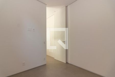 Casa à venda com 518m², 6 quartos e sem vagaQuarto de Serviço