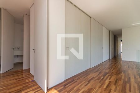 Casa à venda com 518m², 6 quartos e sem vagaCorredor