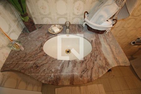 Casa à venda com 364m², 3 quartos e 4 vagasBanheiro 2