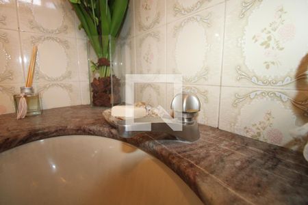 Casa à venda com 364m², 3 quartos e 4 vagasBanheiro 2