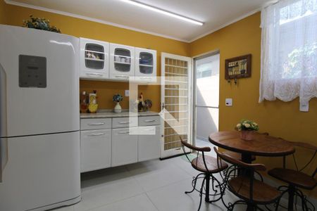 Casa à venda com 364m², 3 quartos e 4 vagasCozinha