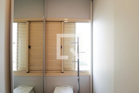 Apartamento à venda com 64m², 3 quartos e 1 vagaQuarto 2