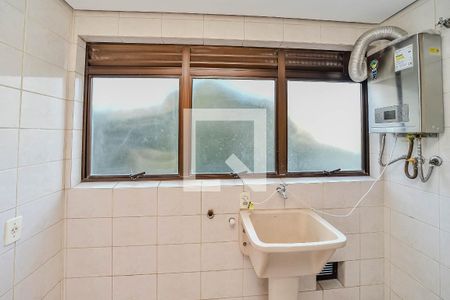 Apartamento à venda com 130m², 3 quartos e 1 vagaÁrea de Serviço