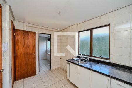 Apartamento à venda com 130m², 3 quartos e 1 vagaCozinha