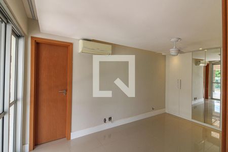Suíte de apartamento para alugar com 3 quartos, 150m² em Recreio dos Bandeirantes, Rio de Janeiro