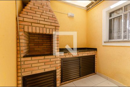 Casa à venda com 120m², 2 quartos e 2 vagas Casa à venda com 120m², 2 quartos e 2 vagasChurrasqueira