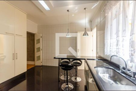 Casa à venda com 120m², 2 quartos e 2 vagas Casa à venda com 120m², 2 quartos e 2 vagasCozinha