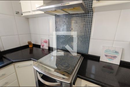 Casa à venda com 120m², 2 quartos e 2 vagas Casa à venda com 120m², 2 quartos e 2 vagasCozinha