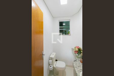 Lavabo de casa à venda com 3 quartos, 182m² em Santa Terezinha, Belo Horizonte