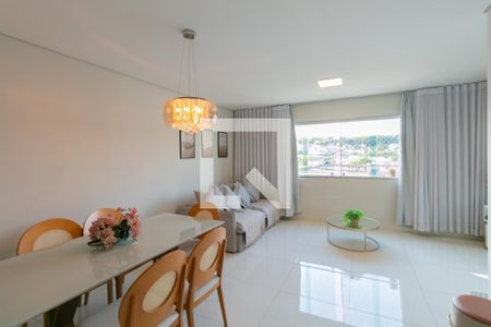 Sala de casa à venda com 3 quartos, 182m² em Santa Terezinha, Belo Horizonte