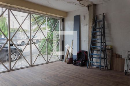 Casa à venda com 180m², 3 quartos e 2 vagas Casa à venda com 180m², 3 quartos e 2 vagasGaragem