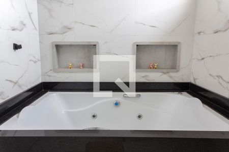 Casa à venda com 180m², 3 quartos e 2 vagas Casa à venda com 180m², 3 quartos e 2 vagasBanheiro da Suíte 1