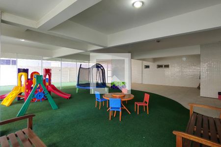 Apartamento para alugar com 101m², 2 quartos e 1 vaga Apartamento para alugar com 101m², 2 quartos e 1 vagaÁrea comum - Playground