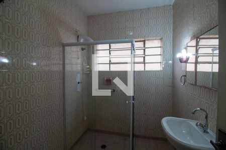 Banheiro de casa à venda com 2 quartos, 130m² em Jardim Promissão, São Paulo