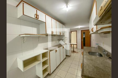 Apartamento à venda com 128m², 3 quartos e 1 vagaCozinha
