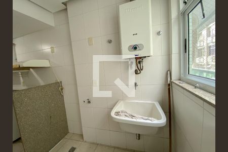 Apartamento à venda com 128m², 3 quartos e 1 vagaÁrea de Serviço