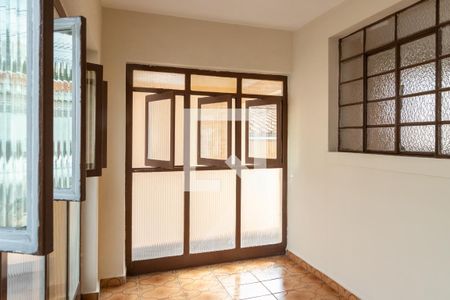 Varanda da Sala de casa para alugar com 2 quartos, 200m² em Vila Ponte Rasa, São Paulo