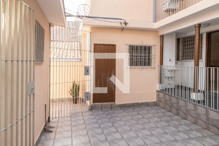 Casa para alugar com 200m², 2 quartos e 1 vagaÁrea comum - quintal