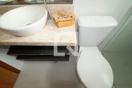 Casa à venda com 200m², 3 quartos e sem vagaBanheiro da Suíte 1