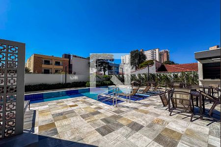 Apartamento à venda com 135m², 3 quartos e 3 vagas Apartamento à venda com 135m², 3 quartos e 3 vagasÁrea comum - Piscina