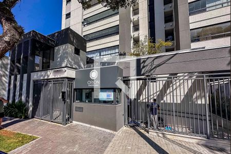 Apartamento à venda com 135m², 3 quartos e 3 vagas Apartamento à venda com 135m², 3 quartos e 3 vagasFachada e portaria