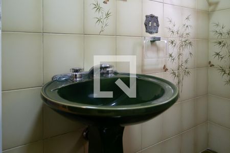 Apartamento para alugar com 67m², 2 quartos e sem vagaBanheiro