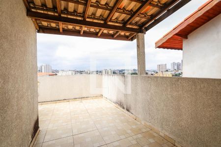 Casa para alugar com 100m², 2 quartos e 2 vagas Casa para alugar com 100m², 2 quartos e 2 vagasTerraço