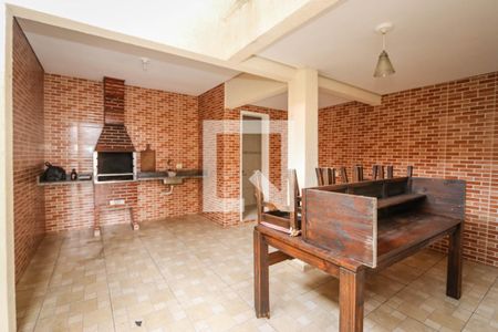 Casa para alugar com 100m², 2 quartos e 2 vagas Casa para alugar com 100m², 2 quartos e 2 vagasChurrasqueira