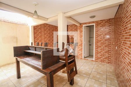 Casa para alugar com 100m², 2 quartos e 2 vagas Casa para alugar com 100m², 2 quartos e 2 vagasChurrasqueira