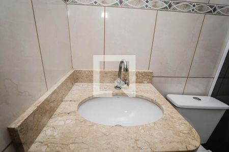 Casa para alugar com 100m², 2 quartos e 2 vagas Casa para alugar com 100m², 2 quartos e 2 vagasSuíte