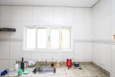 Casa para alugar com 100m², 2 quartos e 2 vagas Casa para alugar com 100m², 2 quartos e 2 vagasCozinha