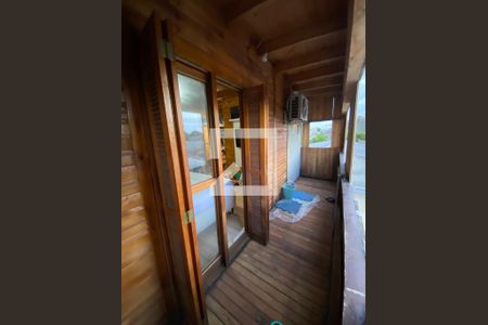 Casa à venda com 330m², 5 quartos e 4 vagasVista da Sacada