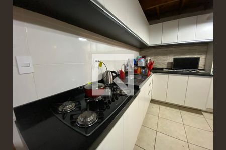 Casa à venda com 330m², 5 quartos e 4 vagascozinha casa 2