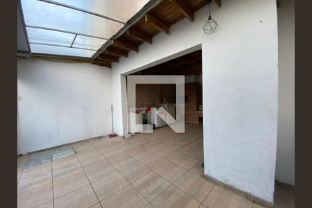 Casa à venda com 330m², 5 quartos e 4 vagasChurrasqueira