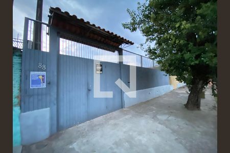 Casa à venda com 330m², 5 quartos e 4 vagasplaca nstalada
