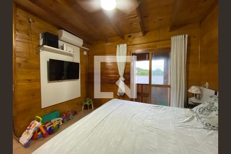 Casa à venda com 330m², 5 quartos e 4 vagasquarto 1