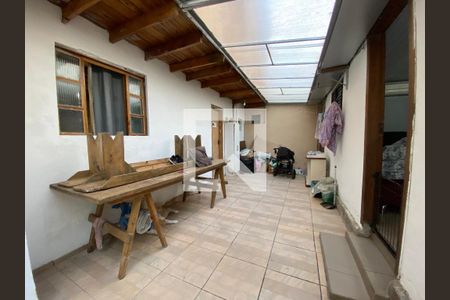 Casa à venda com 330m², 5 quartos e 4 vagasÁrea Externa