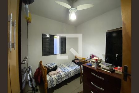 Casa à venda com 330m², 5 quartos e 4 vagasquarto 3