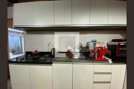 Casa à venda com 330m², 5 quartos e 4 vagascozinha casa 2