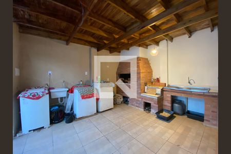 Casa à venda com 330m², 5 quartos e 4 vagasChurrasqueira