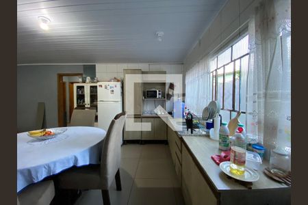 Casa à venda com 330m², 5 quartos e 4 vagasCozinha