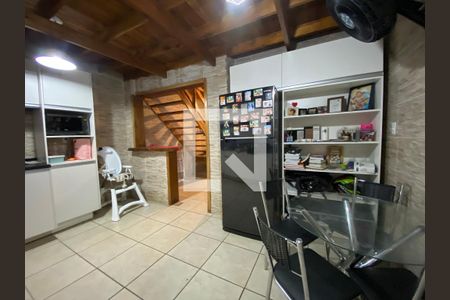 Casa à venda com 330m², 5 quartos e 4 vagascozinha casa 2